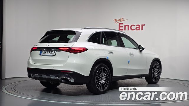 Mercedes-Benz GLC-Class 2026 — photo 2