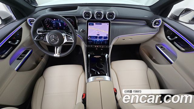 Mercedes-Benz GLC-Class 2026 — photo 10