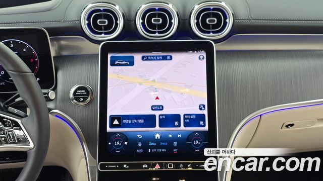 Mercedes-Benz GLC-Class 2026 — photo 18