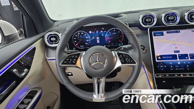 Mercedes-Benz GLC-Class 2026 — photo 19
