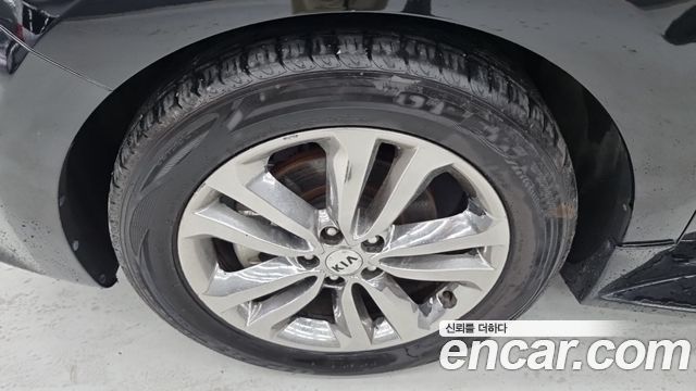 Kia Canival 2016 — photo 18