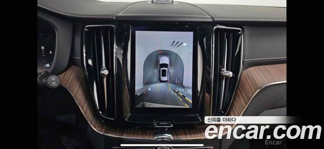 Volvo XC60 2022 — photo 15