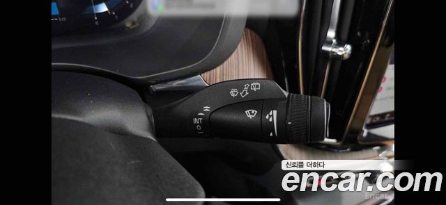 Volvo XC60 2022 — photo 16