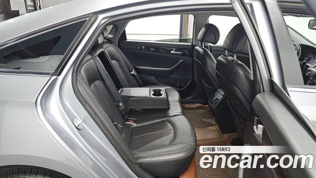 Hyundai Sonata 2016 — photo 11