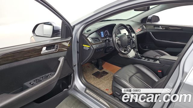 Hyundai Sonata 2016 — photo 12