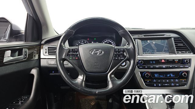 Hyundai Sonata 2016 — photo 13