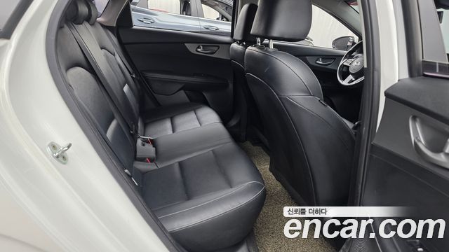Kia K3 2021 — photo 12
