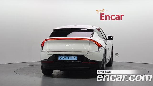Kia EV6 2023 — photo 4