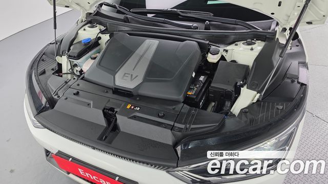 Kia EV6 2023 — photo 6