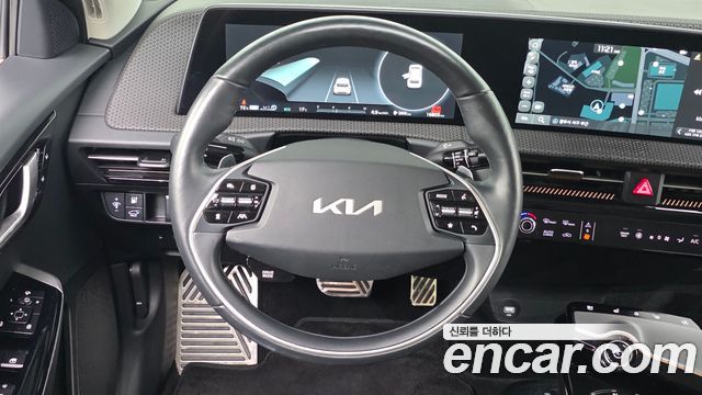 Kia EV6 2023 — photo 13
