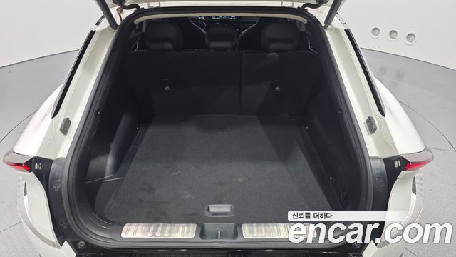 Kia EV6 2023 — photo 16