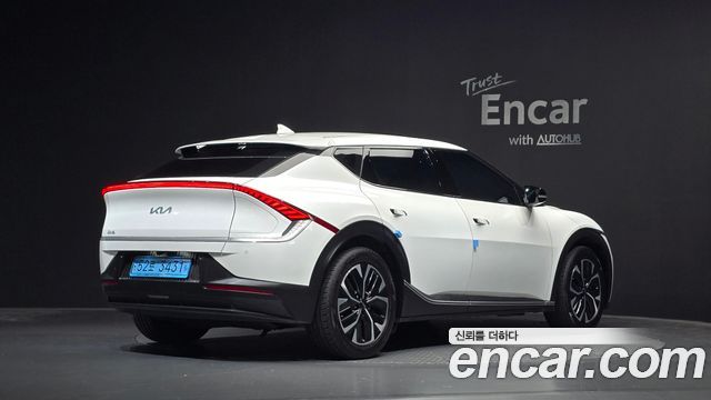 Kia EV6 2023 — photo 2