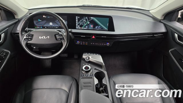 Kia EV6 2023 — photo 10