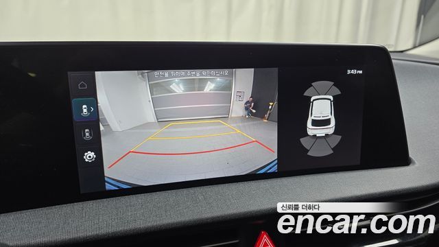 Kia EV6 2023 — photo 20