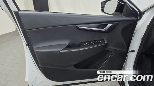 Kia EV6 2023 — photo 14