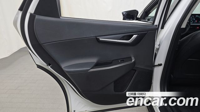 Kia EV6 2023 — photo 15