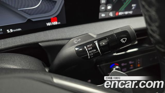 Kia EV6 2023 — photo 27