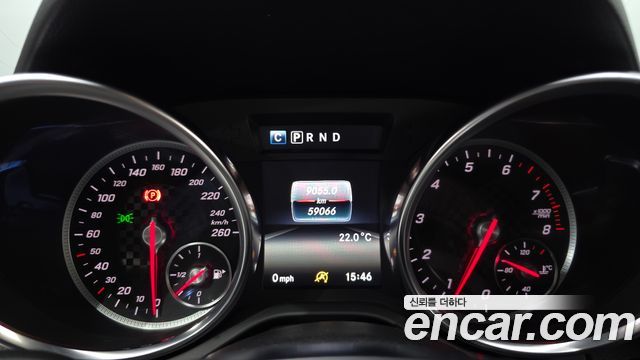 Mercedes-Benz SLC-Class 2018 — photo 11