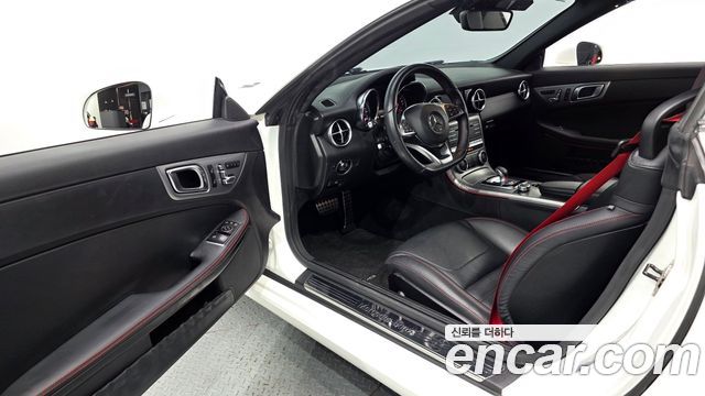 Mercedes-Benz SLC-Class 2018 — photo 13