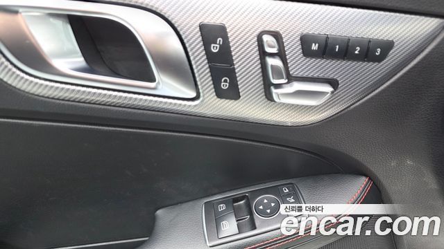Mercedes-Benz SLC-Class 2018 — photo 24