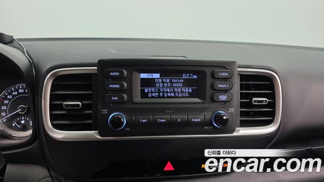 Hyundai Venue 2020 — photo 21