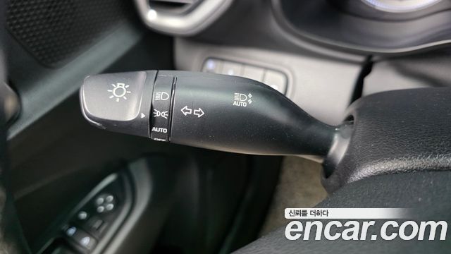 Hyundai Venue 2020 — photo 28