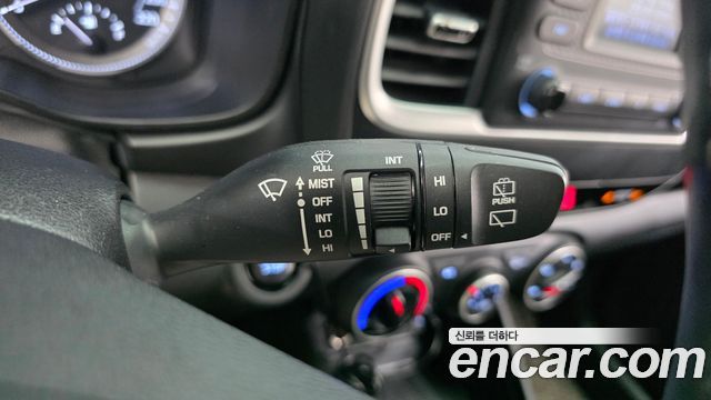 Hyundai Venue 2020 — photo 29