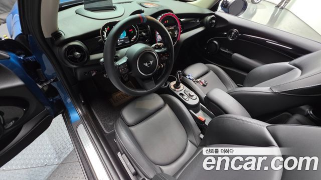 Mini Cooper 2022 — photo 7