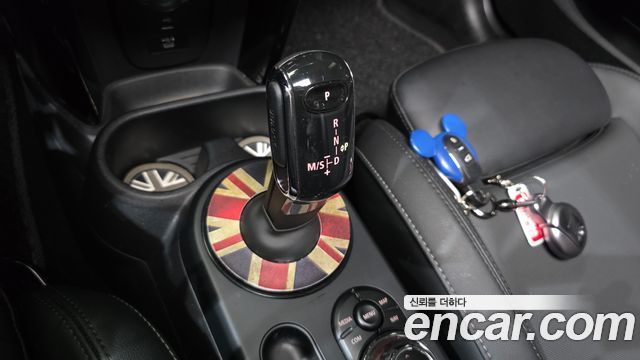 Mini Cooper 2022 — photo 9