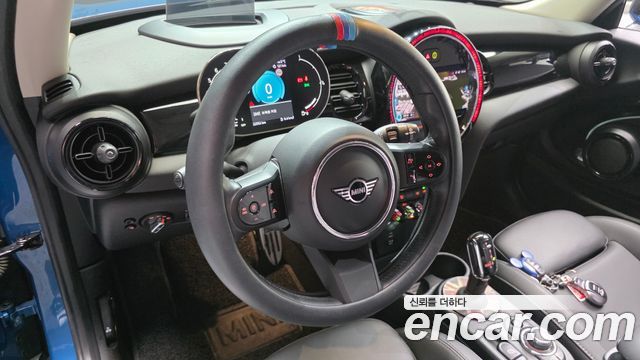 Mini Cooper 2022 — photo 12