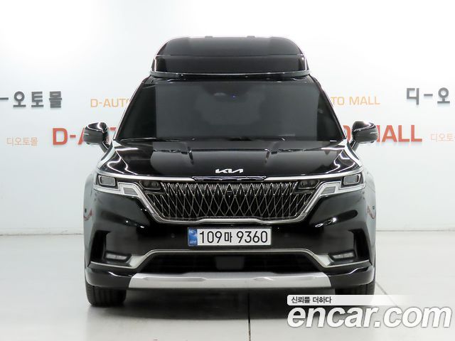 Kia Canival 2023 — photo 2