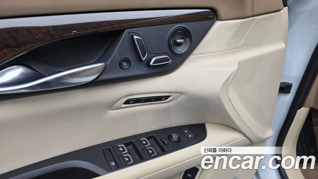 Cadillac CT6 2019 — photo 27
