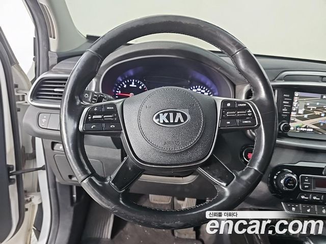 Kia Sorento 2018 — photo 8