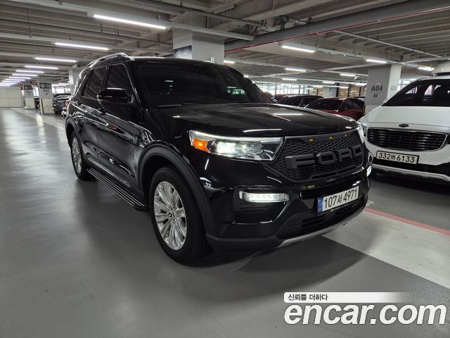 Ford Explorer 2023 — photo 1