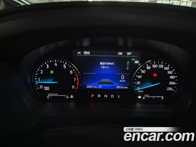 Ford Explorer 2023 — photo 6