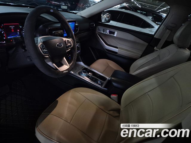 Ford Explorer 2023 — photo 7