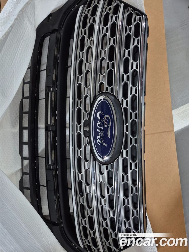 Ford Explorer 2023 — photo 20