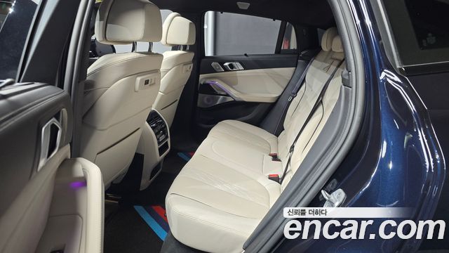 BMW X6 2021 — photo 18