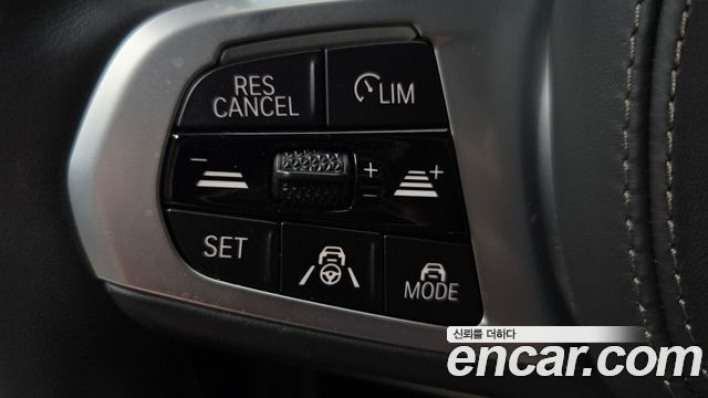 BMW X6 2021 — photo 25