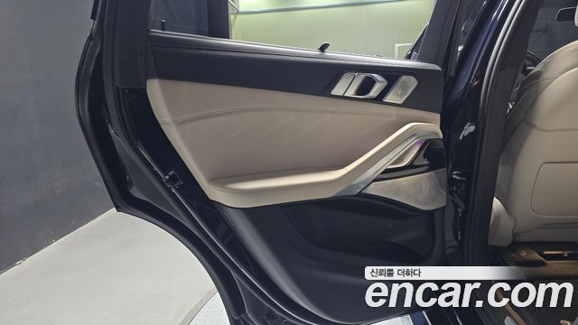 BMW X6 2021 — photo 15