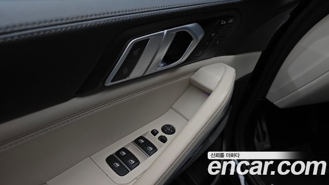 BMW X6 2021 — photo 28