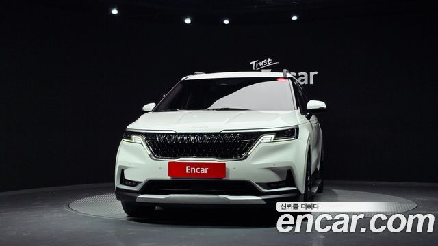Kia Canival 2022 — photo 3