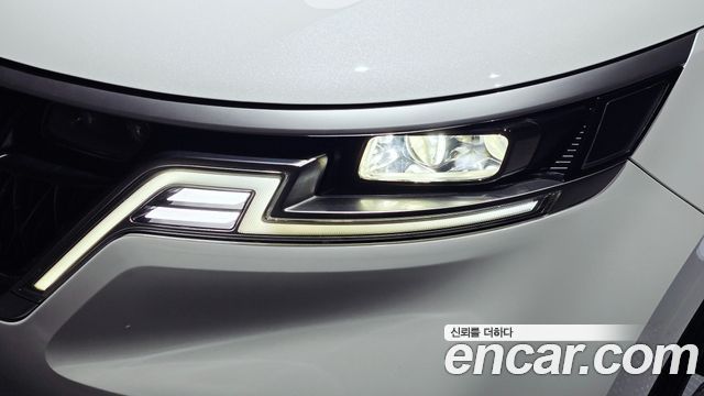 Kia Canival 2022 — photo 8