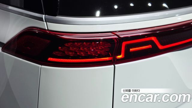 Kia Canival 2022 — photo 9