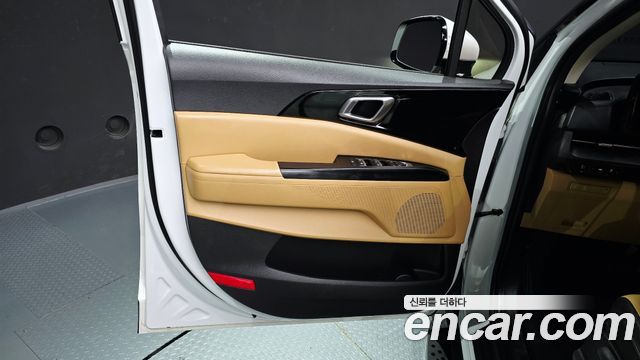 Kia Canival 2022 — photo 14