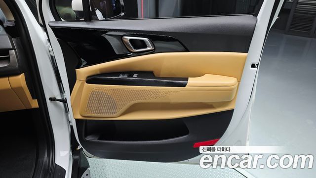 Kia Canival 2022 — photo 15