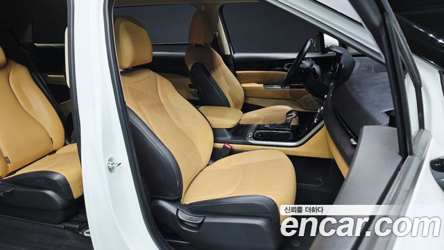 Kia Canival 2022 — photo 16