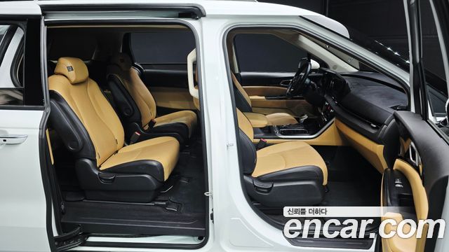 Kia Canival 2022 — photo 27