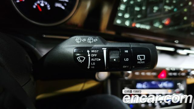 Kia Canival 2022 — photo 29