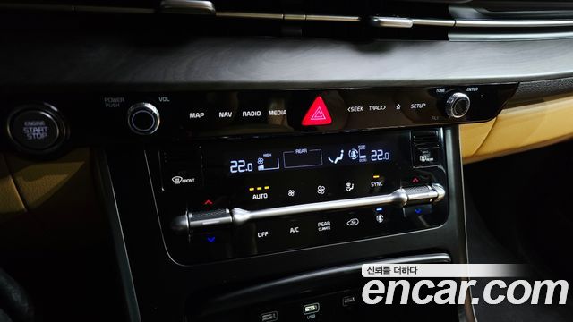 Kia Canival 2022 — photo 31